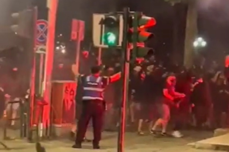 TIRANA PRETVORENA U RATNU ZONU Navijački susreti kršteni u nasilju i tučama (VIDEO)