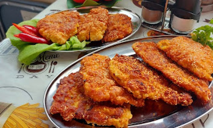 RECEPT DANA: Puter šnicla sa susamom, hrana koja osvaja na prvi zalogaj (VIDEO)
