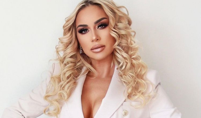 "DAO BIH TI 20 GODINA" Selma Bajrami raspametila pratioce, evo zbog čega pjevačica blista (FOTO)