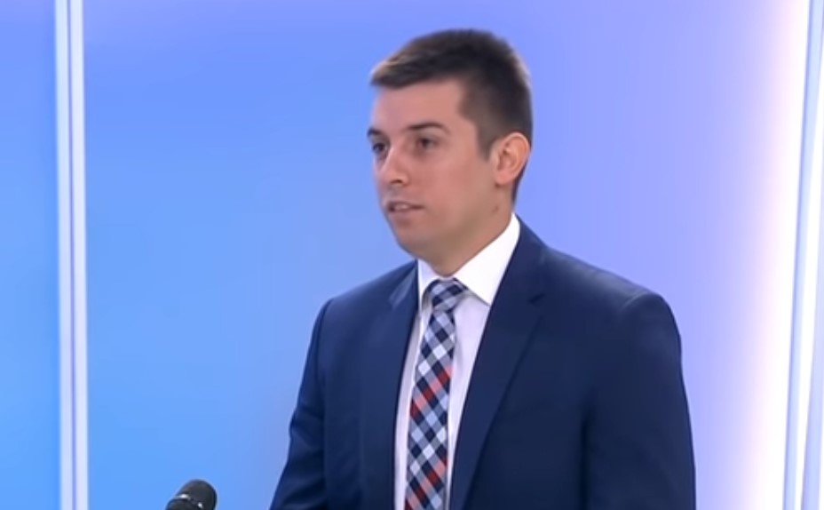 DENIS ŠULIĆ: "Svi mladi od 18 do 30 godina dobiće jednokratnu pomoć"! "Nije bitno da li je zaposlen ili nezaposlen"!