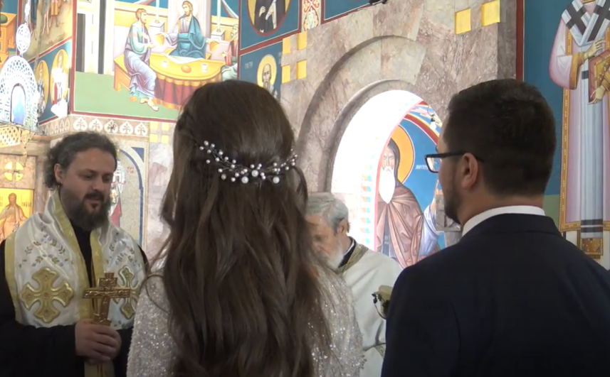 POGLEDAJTE 12 SVATOVSKIH TITULA KOD SRBA! Svi znaju ko su kum i djever, a jenđa i barjaktar?!
