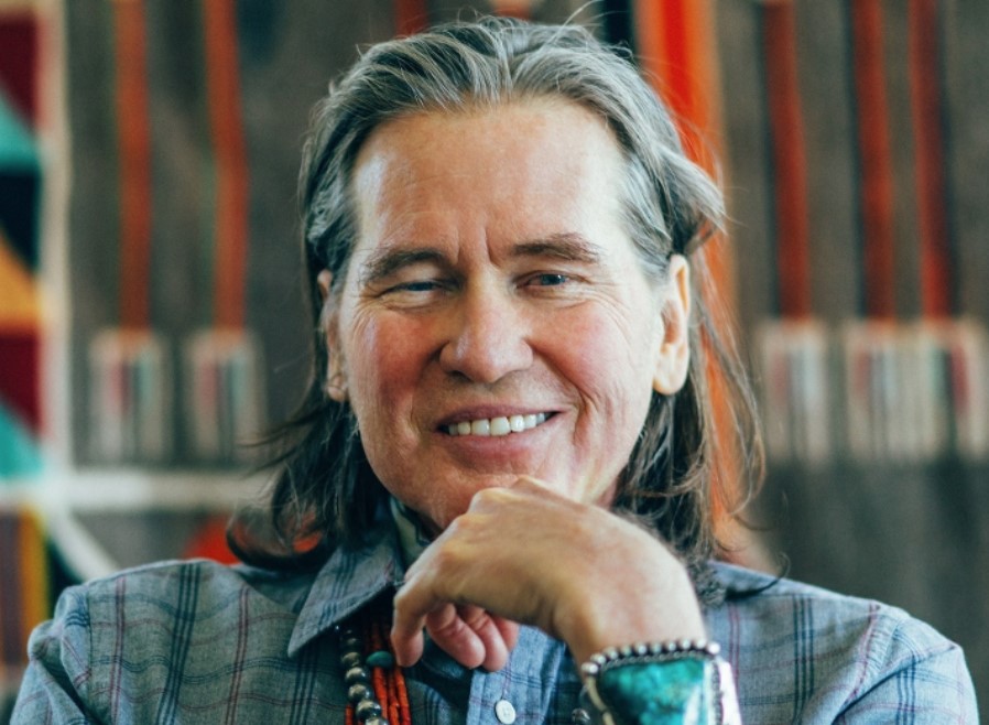 IMAO PROBLEM SA GLASOM Val Kilmer molio producente da reprizira ulogu Ajsmena u nastavku filma "Top Gun"
