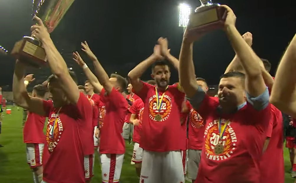 NAKON SKORO 40 GODINA STIGAO TROFEJ Spektakl u Mostaru, proslavlja se uspjeh Veleža