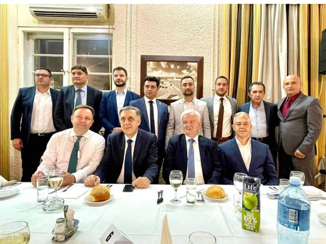 "KOZARAČKO KOLO" U BEOGRADU Tradicionalni susret Kozarčana u Domu vojske Srbije (FOTO)