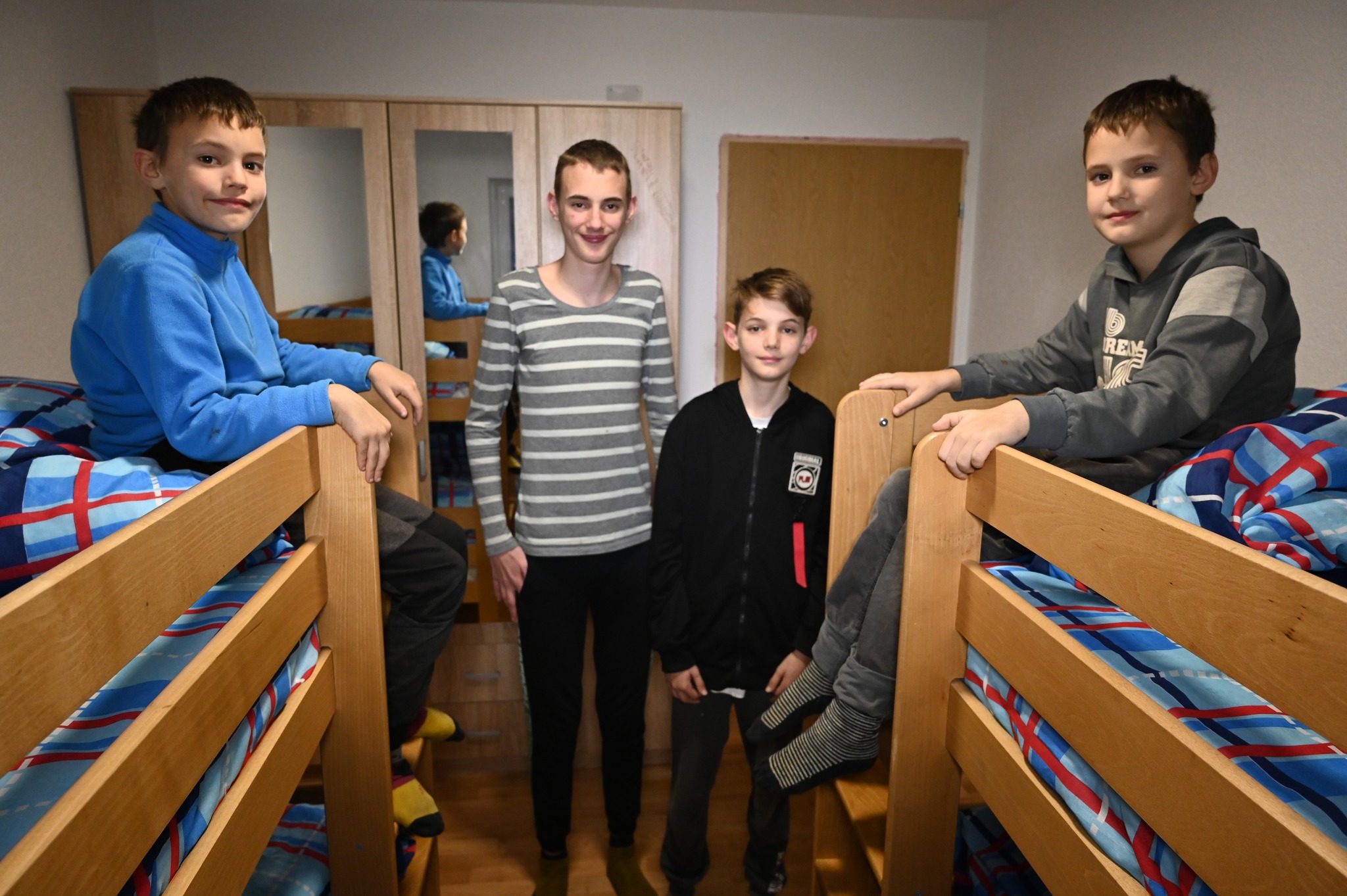 SRBI ZA SRBE IZGRADILI JOŠ JEDNU KUĆU Došao kraj podstanarskom životu za šestočlanu porodicu Đurić iz Čelinca (FOTO)