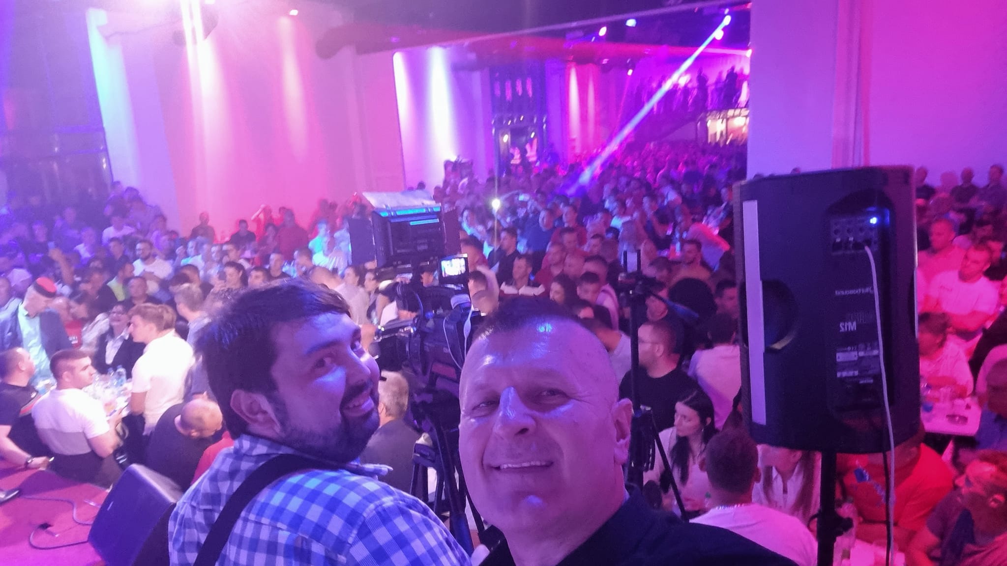 GOCI BEND "ZAPALIO" BANJALUKU Pjesma "Vozi me na Pale" Krajišnike digla na noge