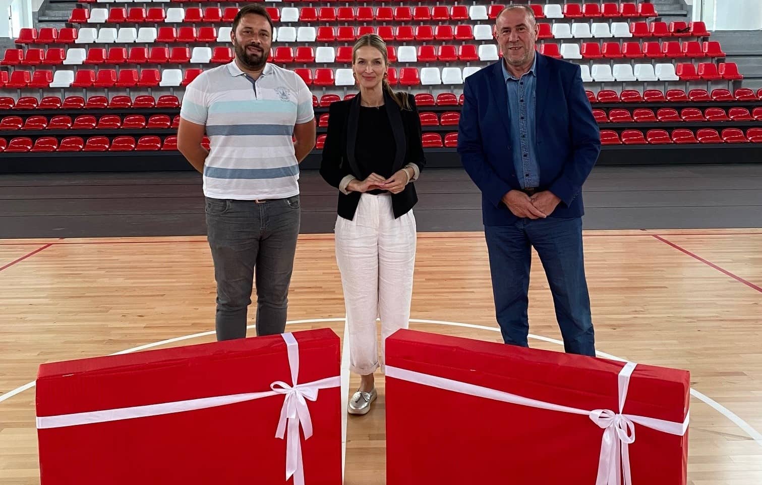 M:TEL DONIRAO TELEVIZORE ZA NOVU SPORTSKU DVORANU Poklon sportistima Istočnog Sarajeva