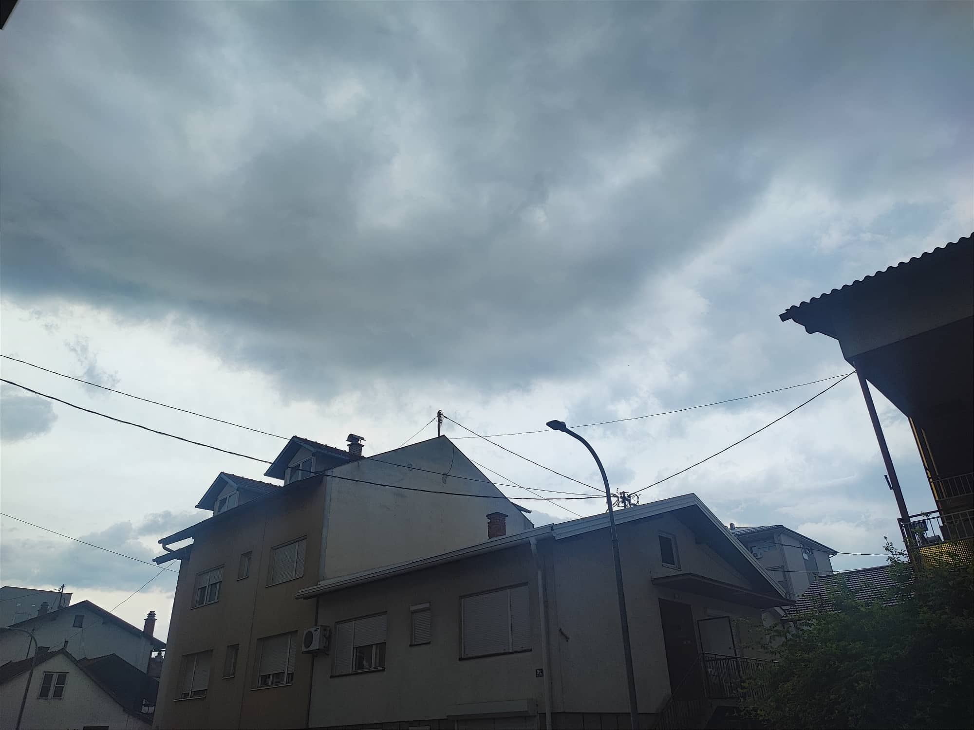 Apel građanima Banjaluke da zaštite imovinu zbog mogućeg olujnog nevremena