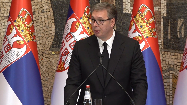 VUČIĆ ODRŽAO SNAŽAN GOVOR TOKOM ODLIKOVANJA Vidovdan je naša golgota i naše vasrksenje