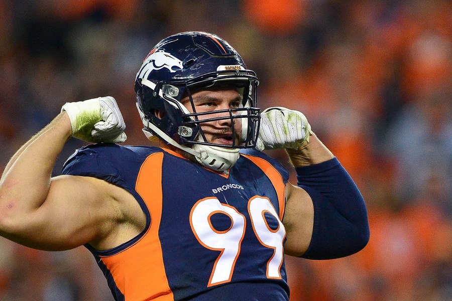 ZVJERSKA TETOVAŽA ZA ZVJERSKOG NFL IGRAČA Gotsis ukrasio cijela leđa i zadnjicu remek djelom (FOTO)