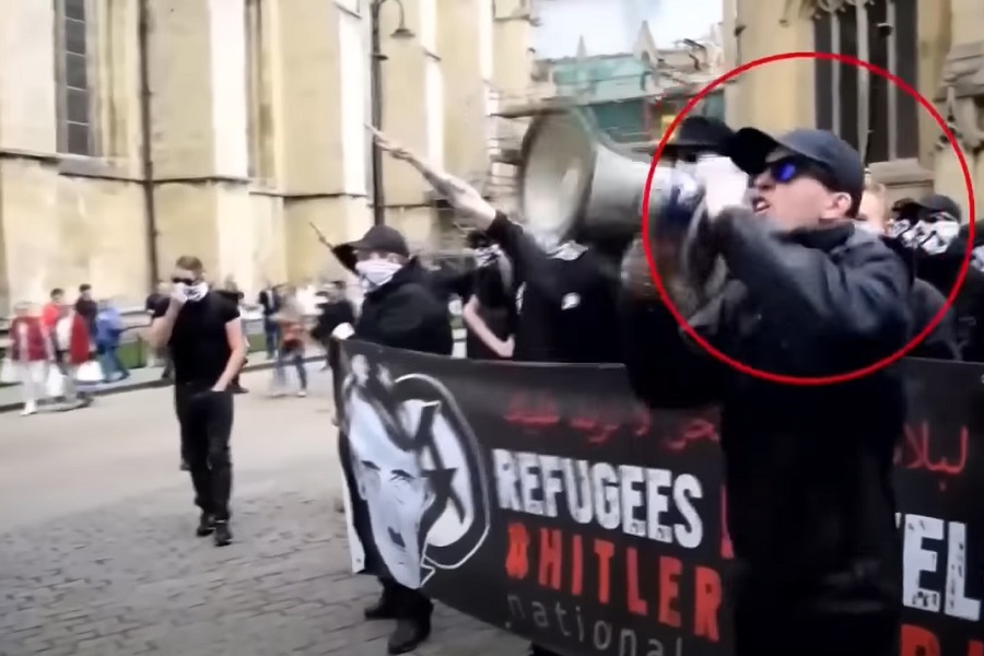 BRITANIJA SE NAŠLA U VIHORU RASIZMA I NACIZMA Vođa Nacionalne akcije dobio skoro 9 godina zatvora (VIDEO)