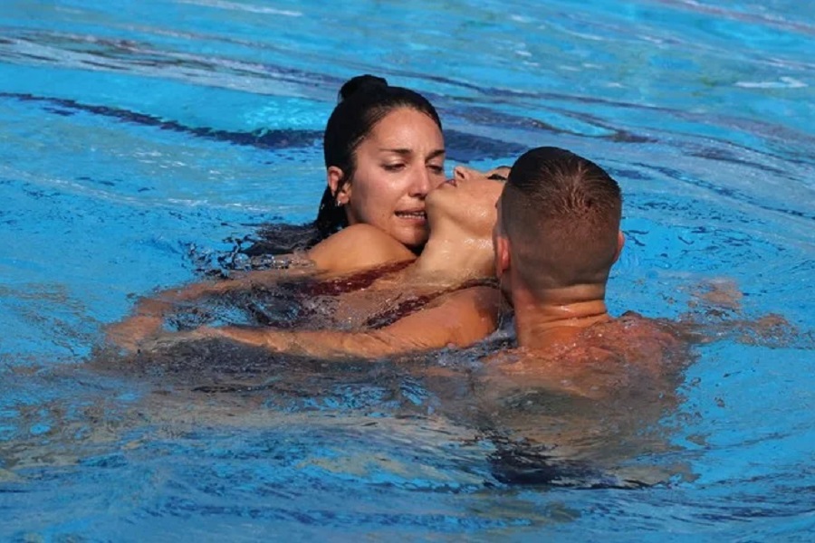 OLIMPIJSKA ŠAMPIONKA POZVALA NA ISTRAGU SLUČAJA ALVAREZOVE Anita se onesvijestila u toku izvođenja rutinske tačke (VIDEO)