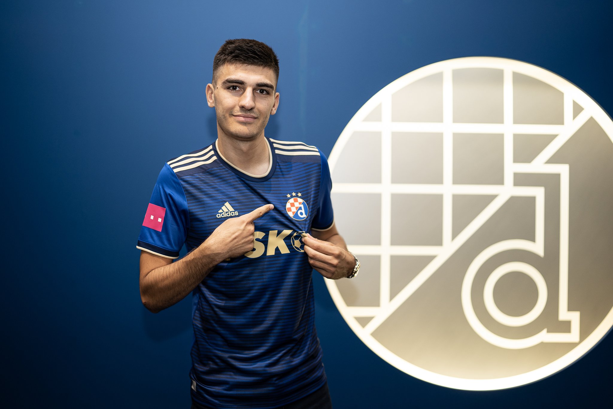 PRVOTIMAC ATALANTE STIGAO U REDOVE "MODRIH" Dinamo obara rekorde, kupio igrača za 4 miliona evra
