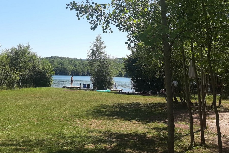 STARO RUDARSKO OKNO KRIJE OAZU HEDONIZMA Jezero Blatnjak kao savršeno mjesto za odmor i rekreaciju (FOTO)