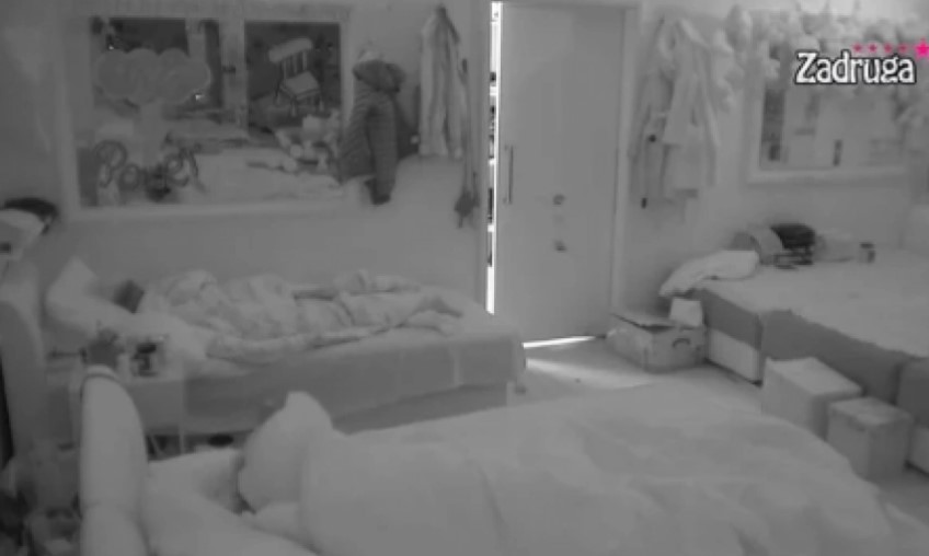 KREVETI SE RASPADALI OD ŽESTOKE AKCIJE Dia i Luks zatresli zidove tokom vrelog se*sa (VIDEO)