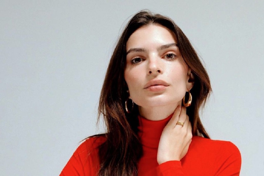 EMILI RATAJKOVSKI IZLUDILA FANOVE Model objavila nove fotografije sa odmora i raspametila pratioce (FOTO)