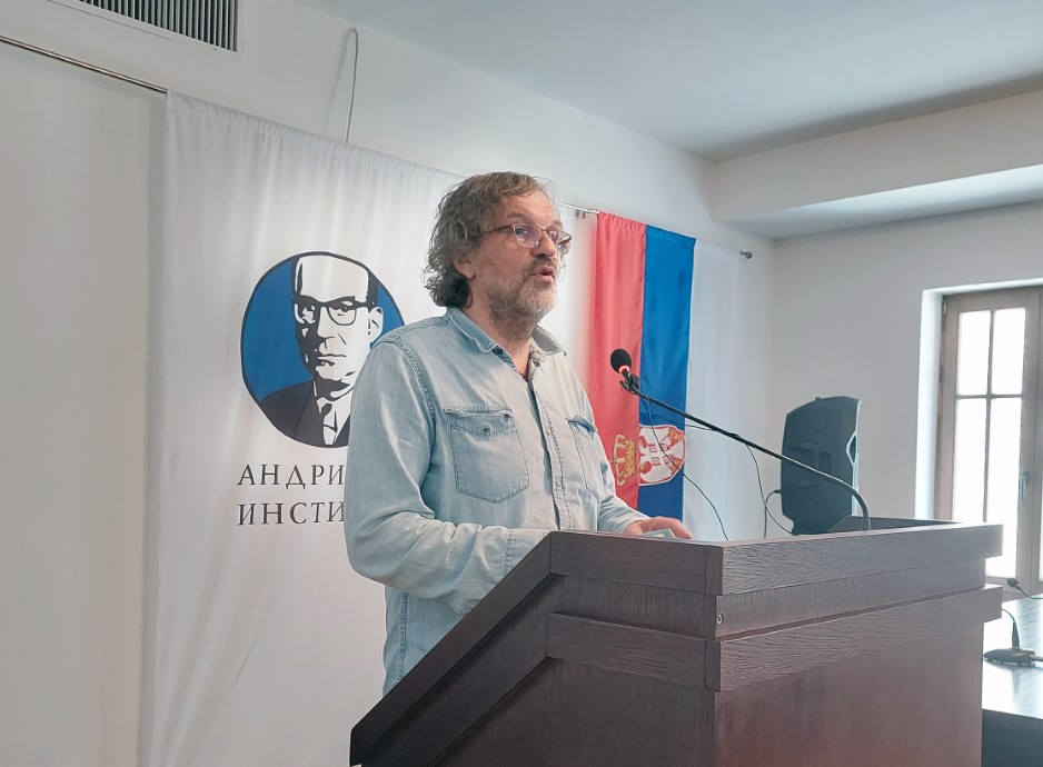"SVJEDOCI SMO NOVOG RATA" Kusturica: Srbiji se nameće ultimatum koji siguno neće prihvatiti