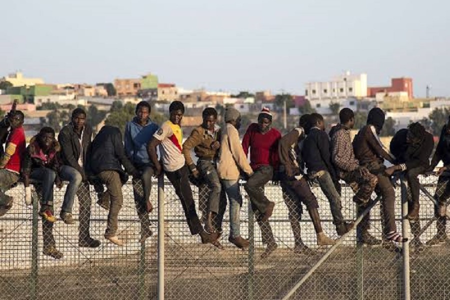 ŠPANSKI PREMIJER NAJOŠTRIJE OSUDIO MIGRANTSKU AKCIJU PROBIJANJA GRANICE: "Moramo se sjetiti da su mnogi od tih migranata napali španske granice"