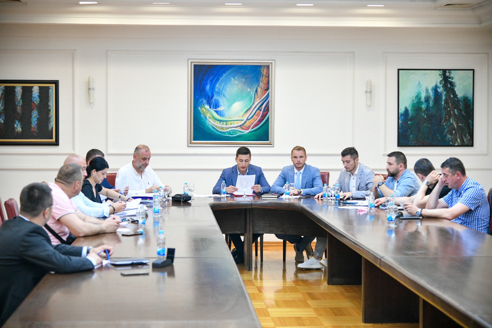 NIŠTA OD NERADNE NEDJELJE U BANJALUCI Prijedlog izbačen sa dnevnog reda Sjednice