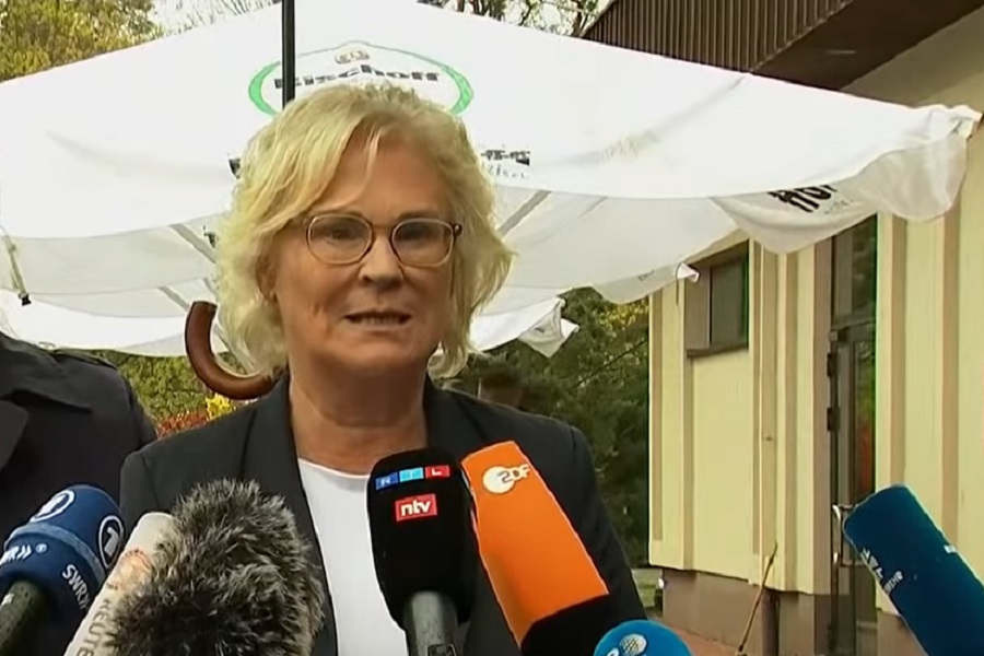 NJEMAČKA ODBACUJE RUSKA UPOZORENJA LITVANIJI Lambrehtova: "Nećemo dati ni milimetar teritorija NATO-a"