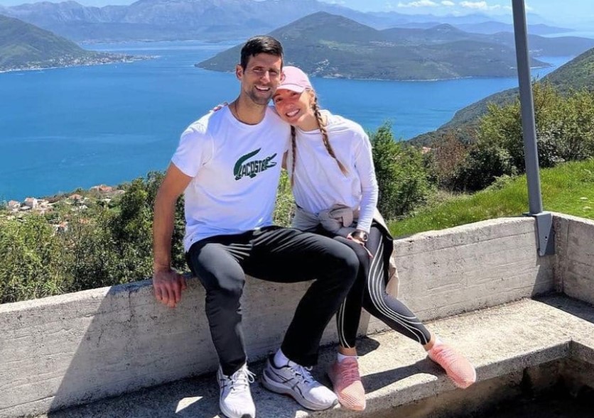 ĐOKOVIĆI UŽIVAJU U OAZI MIRA Nole na svom imanju ima vodopad, bazen i kamenu pećinu (FOTO)