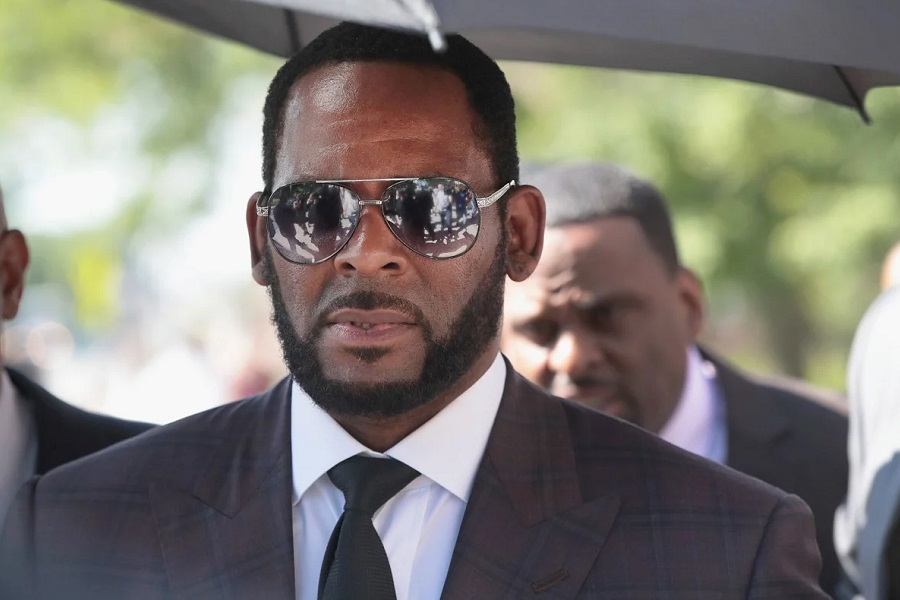 R. KELLY PRED SUDOM ZBOG SE*SUALNOG ZLOSTAVLJANJA Reper bi mogao dobiti i višedecenijsku kaznu