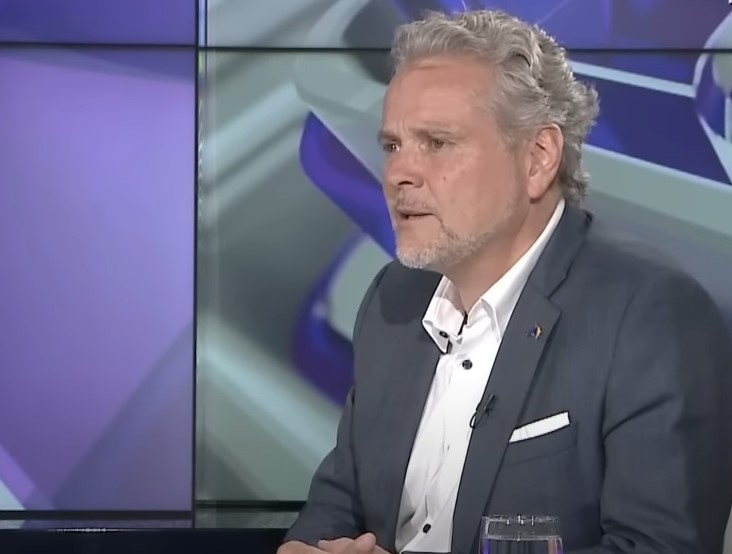 POLITIČKA ELITA MORA POKAZATI SPREMNOST NA REFORME I KOMPROMIS Satler: Kandidatski status bio bi signal građanima BiH