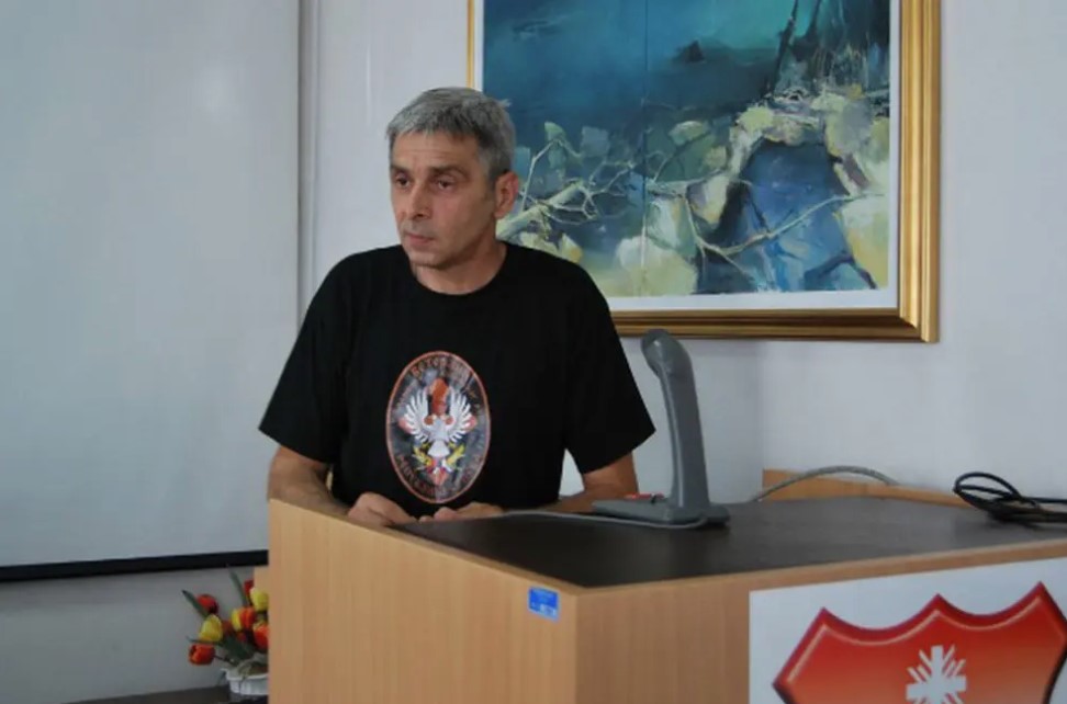UMJESTO DA RIJEŠE NAGOMILANE PROBLEME KOJI TIŠTE BORCE, VLAST NAS DIJELI NA OVE I ONE Jeftić nakon protesta ispred NSRS o problemima boračke populacije