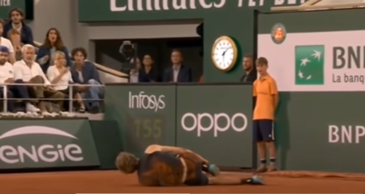 ZVEREV OBJAVIO LOŠE VIJESTI Oglasio se poslije teške povrede (VIDEO)