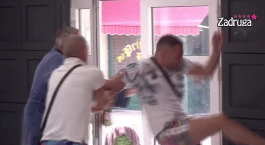 ISPLIVAO DOKAZ, SVE PALO U VODU Anđelo Ranković van sebe, nisu ga mogli zaustaviti (VIDEO)