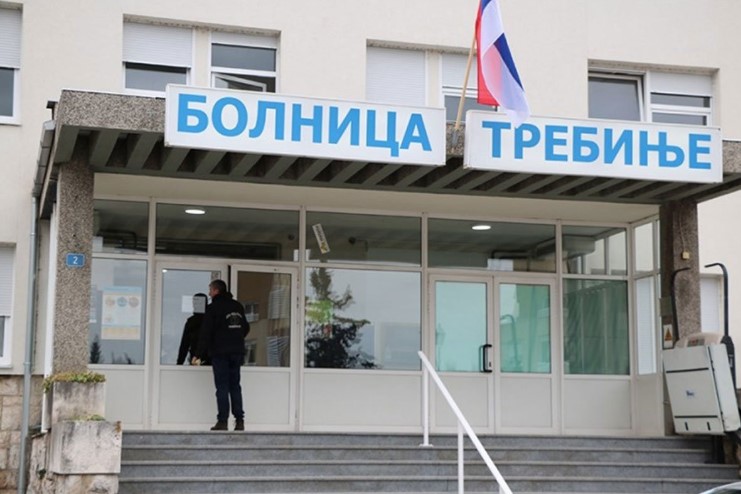 TEŽAK 16 KILOGRAMA Trebinjki odstranjen tumor ogromnih dimenzija (FOTO)