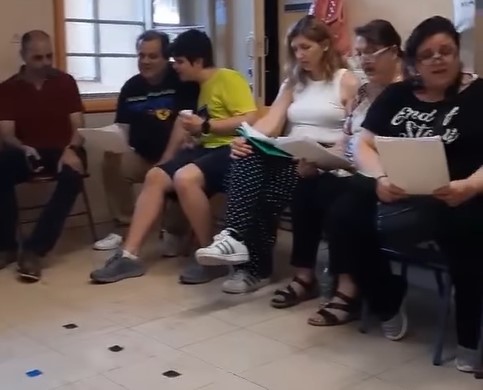GRCI POLOŽILI KURS SRPSKOG JEZIKA Orio se "Đurđevdan" u Solunu (VIDEO)