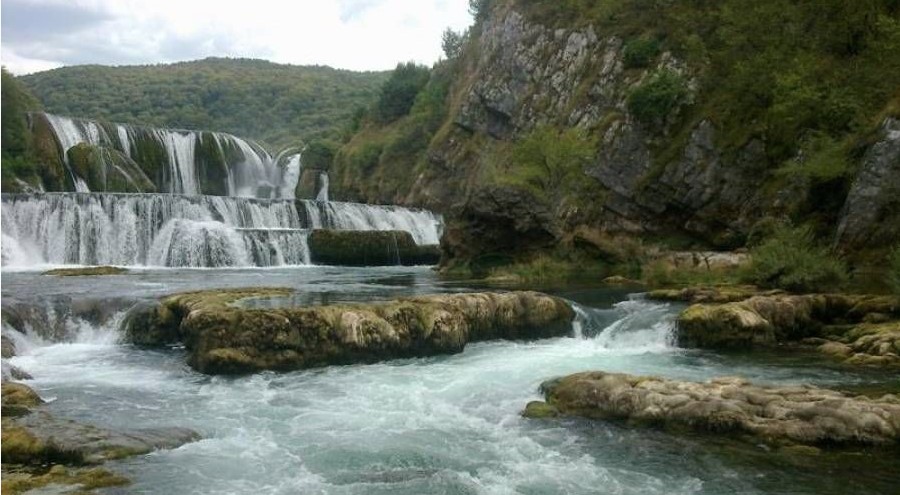 PRODUCENTI ODUŠEVLJENI PRIRODOM U Bihaću se snima holivudski film "Divlja rijeka 2"