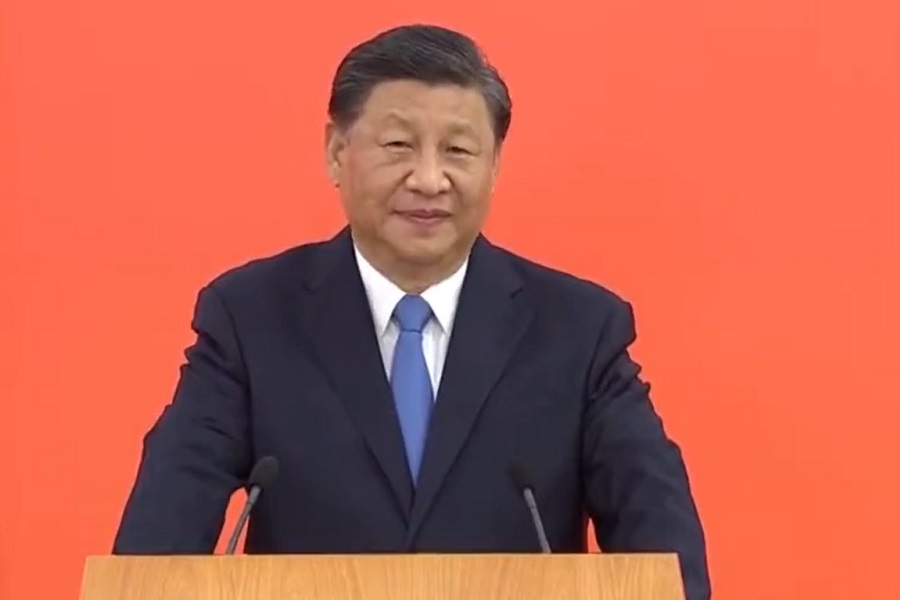 PRVO ĐINPINGOVO PUTOVANJE VAN KONTINENTALNE KINE Hong Kong ugostio predsjednika na dan primopredaje grada (VIDEO)