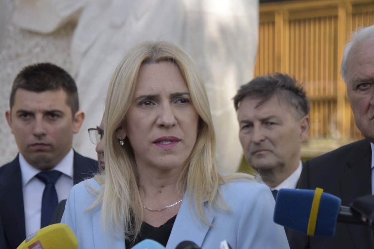 CVIJANOVIĆEVA ODGOVORILA BOSIĆU Ne znam čime da se SDS pohvali, njihov patriotizam smo vidjeli u Sarajevu