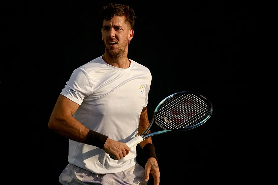 NOVAK DOBIO PRILIKU DA SE OSVETI "OPAKOM JEZIKU" Noletovi navijači pamte provokaciju Kokinakisa