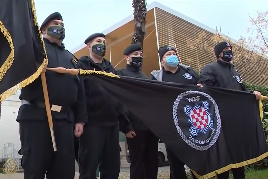 HRVATSKI GRAD POD NACIONALISTIČKIM ZNAKOVIMA U Karlovcu osvanuli ustaški i simboli AZOV-a