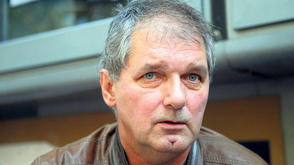 POTRESNA ISPOVIJEST MANDINOG BRATA Odem na groblje, zapalim cigaretu i pričam s njim