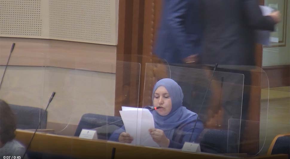 SKANDALOZNE IZJAVE U NARODNOJ SKUPŠTINI SRPSKE Begiji zasmetala Svetosavska nagrada (VIDEO)