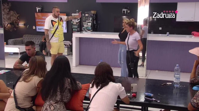 DRAMATIČNO U BELOJ KUĆI Dalila zaratila sa Sandrom, dohvatila i Anđela (VIDEO)