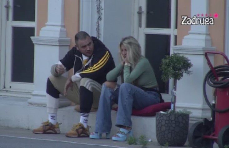 DALILA I CAR NE PRESTAJU SA PREPIRKAMA Filip napao Dragojevićku, ona pobjesnila nije mogla više da izdrži