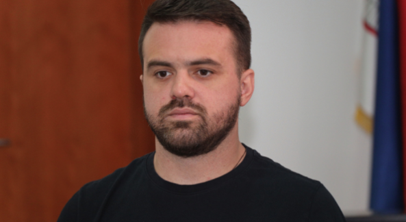 SVI OSTALI U NEVJERICI Dušan Svilar tokom emisije krenuo da pipa OVO, voditeljka nije mogla da vjeruje (FOTO)