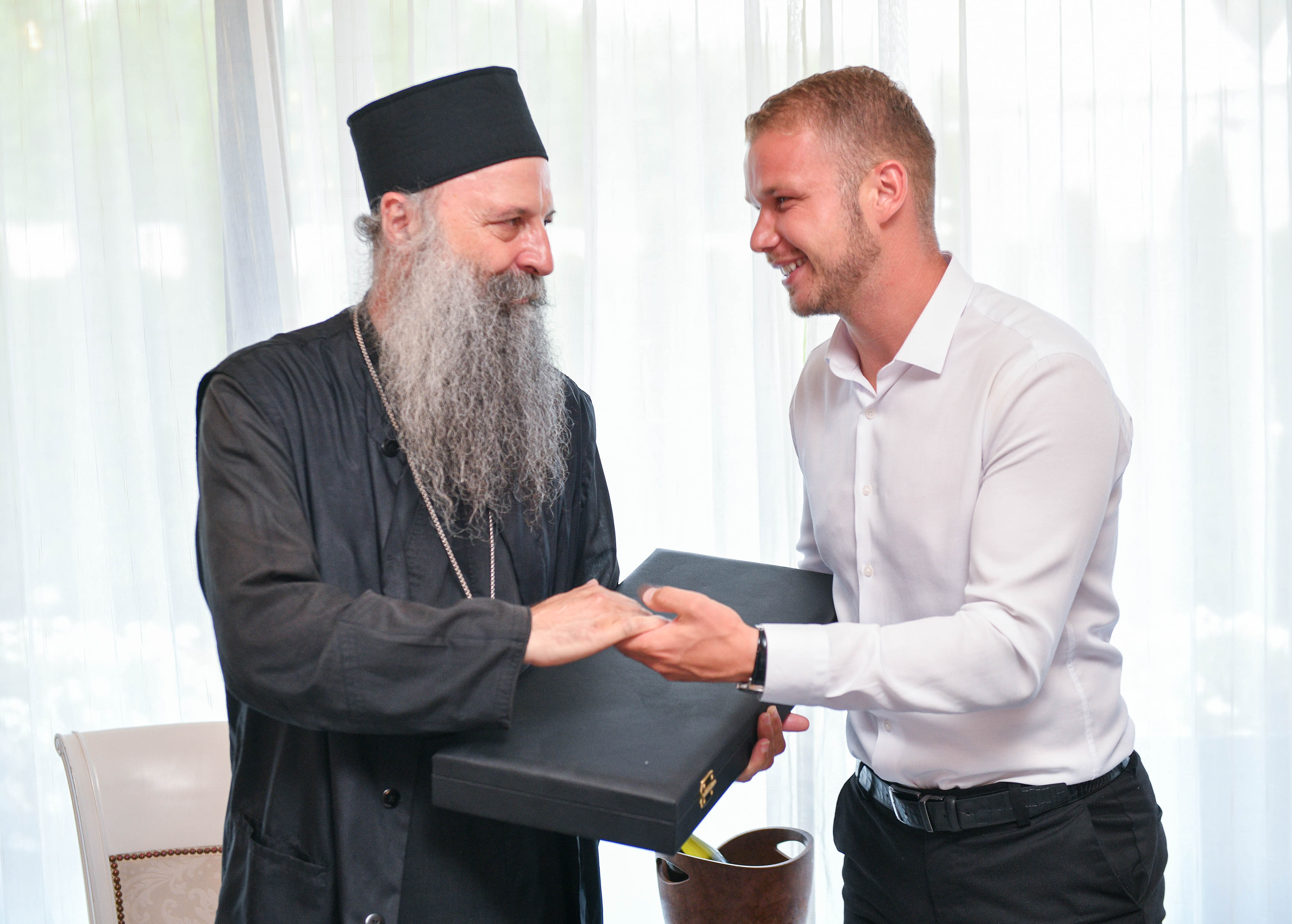 STANIVUKOVIĆ SE SASTAO SA PATRIJARHOM PORFIRIJEM Banjaluka je uvijek tamo gdje je naš narod i gdje je naša crkva