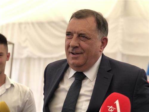 DODIKOVA NEVIDLJIVA VOJSKA "Kad sam se kolebao, oni su me učvrstili" (FOTO/VIDEO)