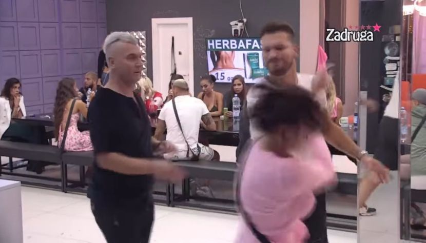 TRAŽI SE HITNA DISKVALIFIKACIJA Zvjersko nasilje Osmakčića, trudnoj Viktoriji iz sve snage udario šamar (VIDEO)