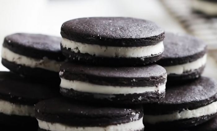 DOMAĆA VERZIJA: Napravite sami oreo keks