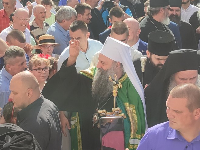 PRIREĐEN SVEČANI DOČEK Partijarh Porfirije stigao u Tuzlu