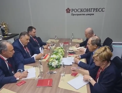 Lavrov: Zahvalnost Dodiku na stavovima kada je u pitanju uvođenje sankcija Rusiji