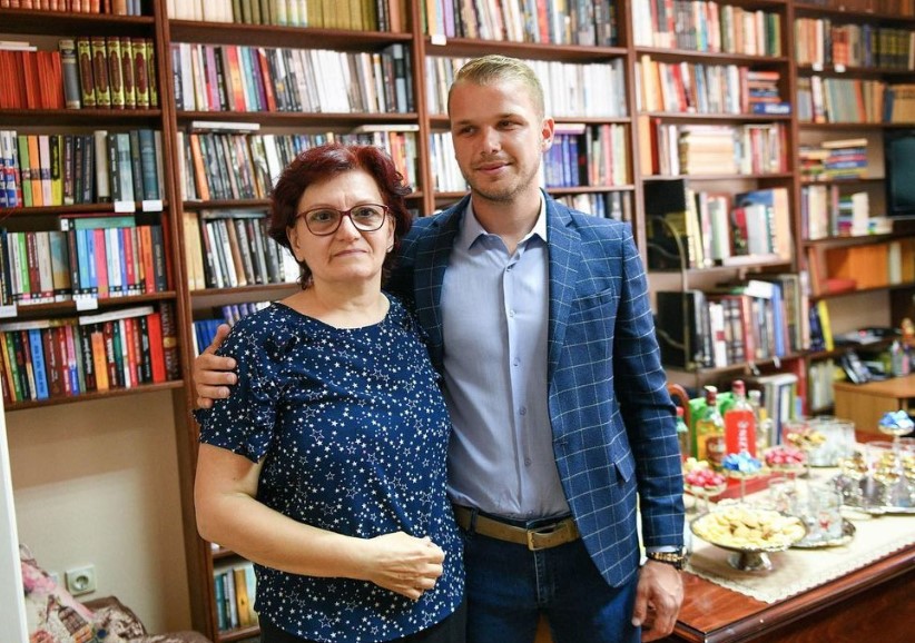 "SNJEŽANA, MOJA DRUGA MAJKA" Stanivuković nikad emotivniji: Ovo je priča koja nas uči spremnosti na nadljudsku borbu za one koje volimo (VIDEO)