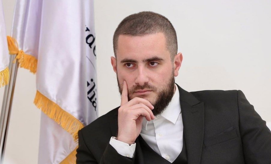 OGLASIO SE USAME ZUKORLIĆ Muftijin sin otkrio koji se još nalazi čekaju